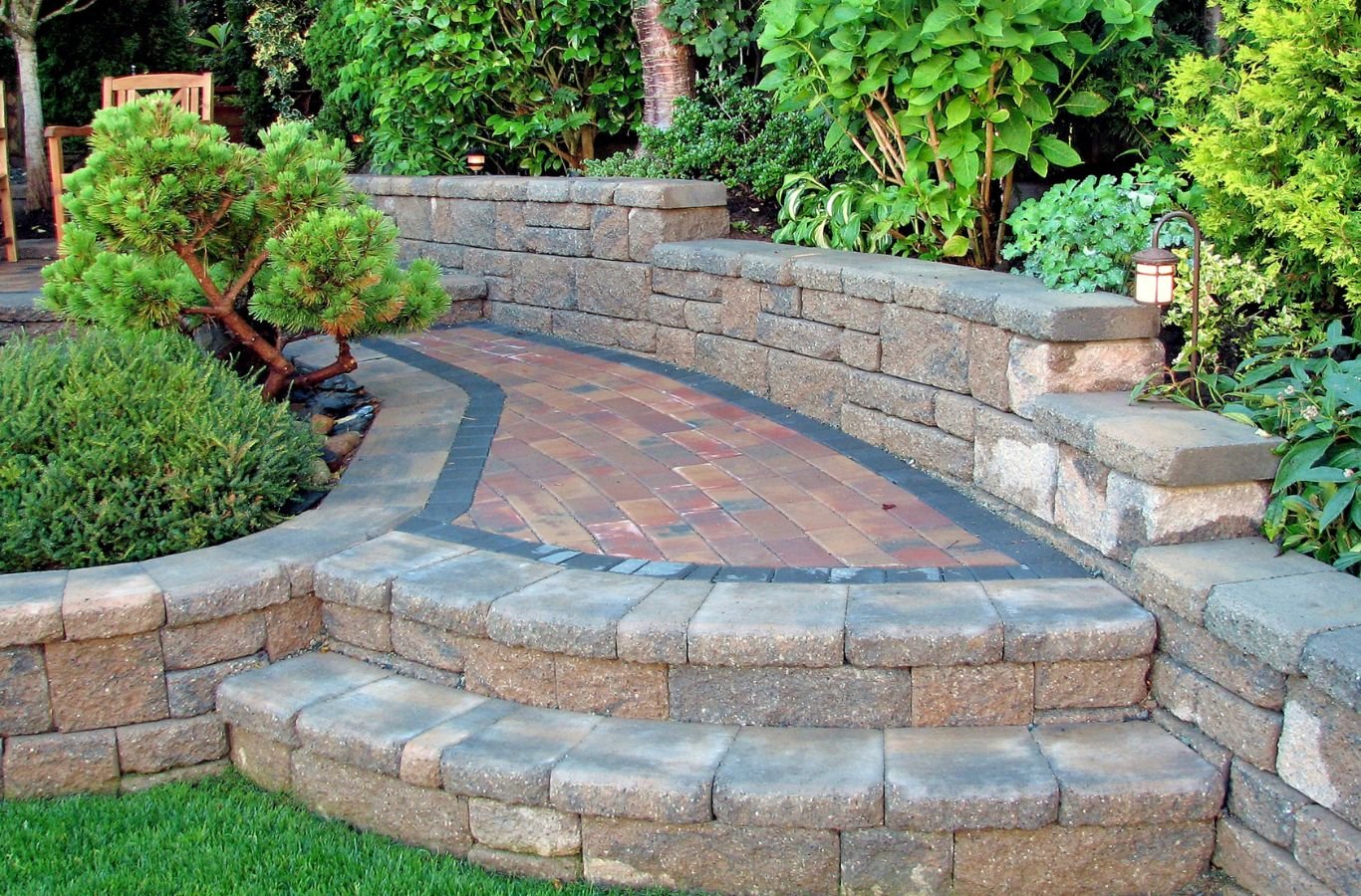 Beautiful hardscaping services in Vestavia Hills by FARE Outdoor Construction. Transform your outdoor space with our expert designs.